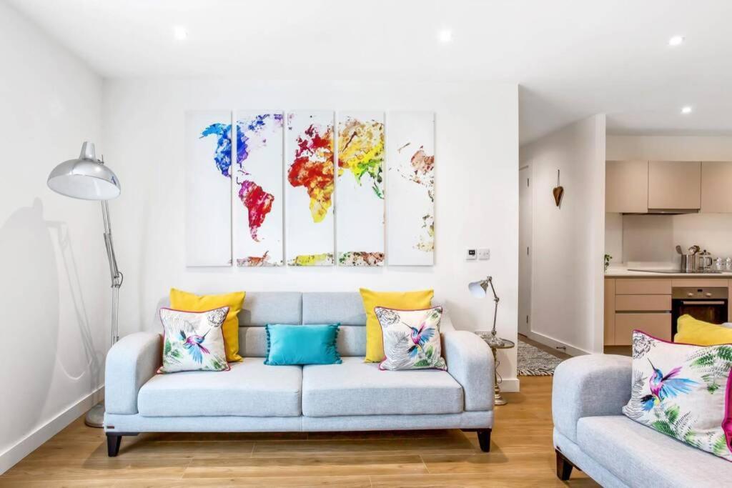 ブラックネルStunning 2 Bed/2 Bath In Town Centre & Parking!アパートメント エクステリア 写真